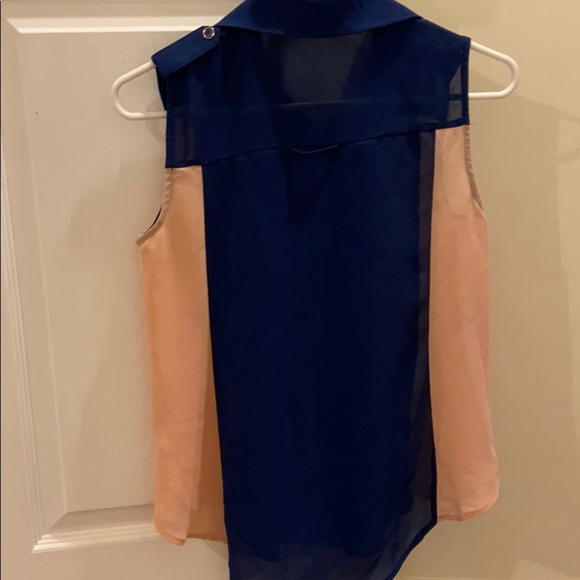 Women’s Edge Shirt - Picture 2 of 3